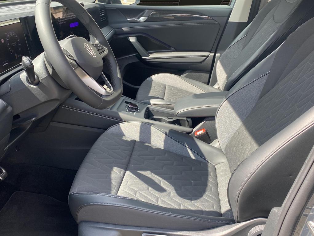 Volkswagen Tiguan 2025 г. Серый, пробег 27142 км