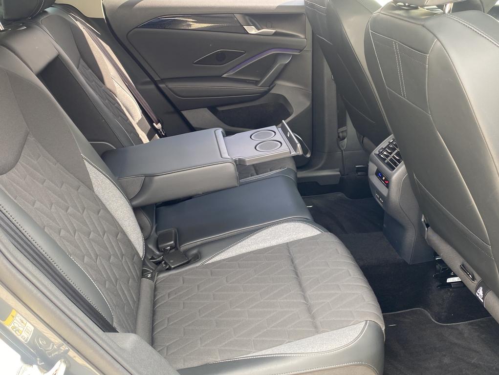 Volkswagen Tiguan 2025 г. Серый, пробег 27142 км