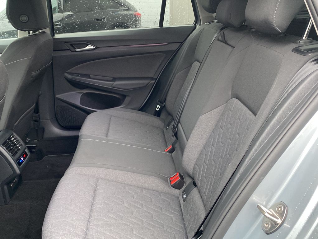 Volkswagen Golf 2025 г. Серебристый, пробег 14904 км