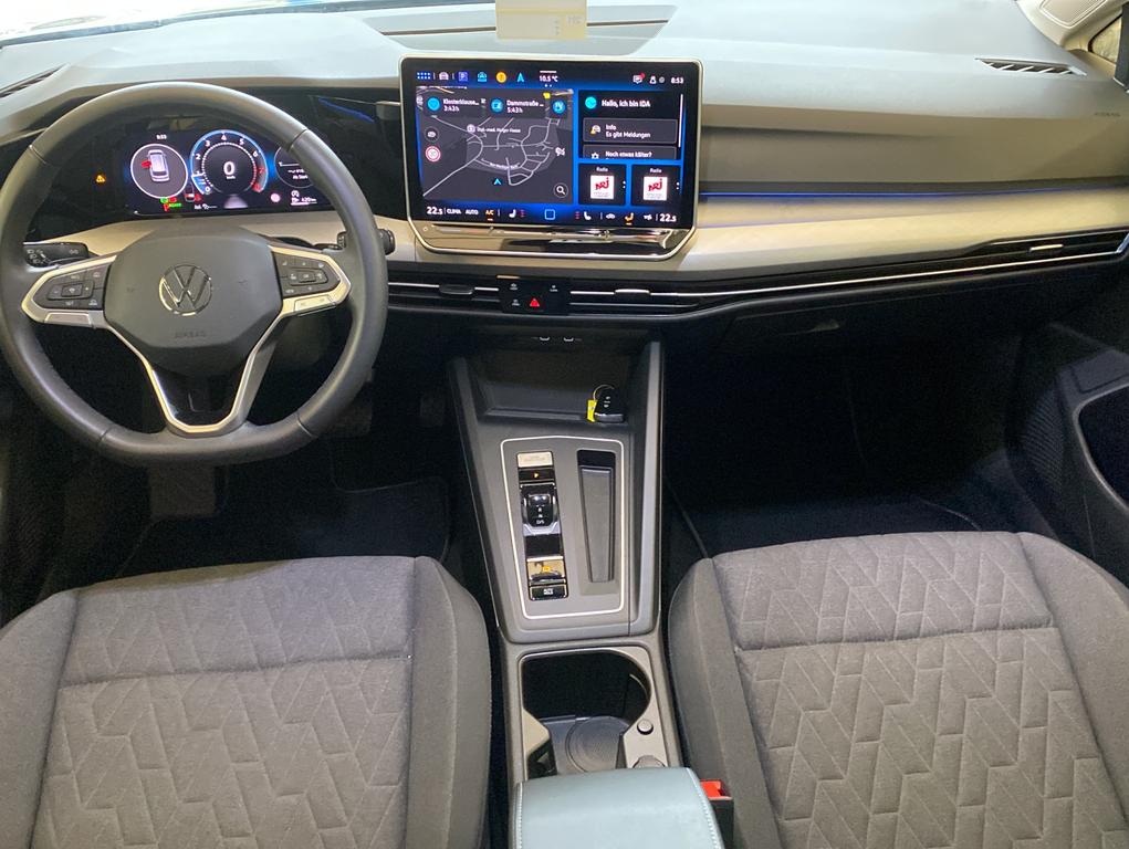 Volkswagen Golf 2025 г. Серый, пробег 25824 км