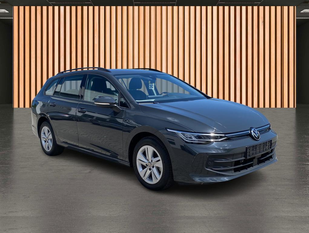 Volkswagen Golf 2024 г. Серый, пробег 17546 км