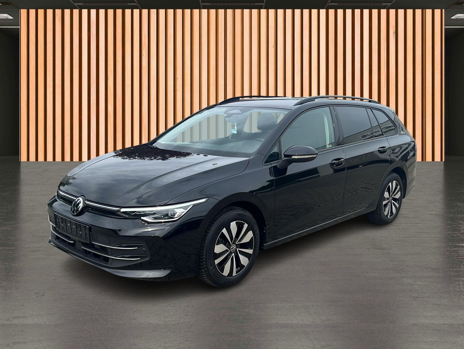 Volkswagen Golf 2025 г. Чёрный, пробег 25032 км