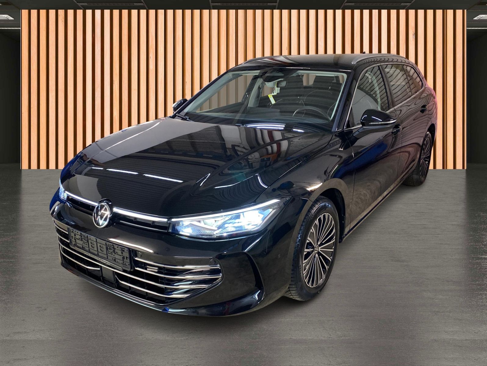 Volkswagen PASSAT VARIANT 2024 г. Чёрный, пробег 29894 км