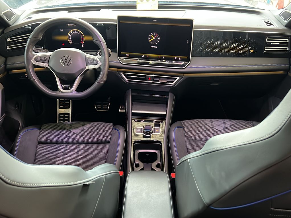 Volkswagen Tiguan 2025 г. Серый, пробег 21785 км