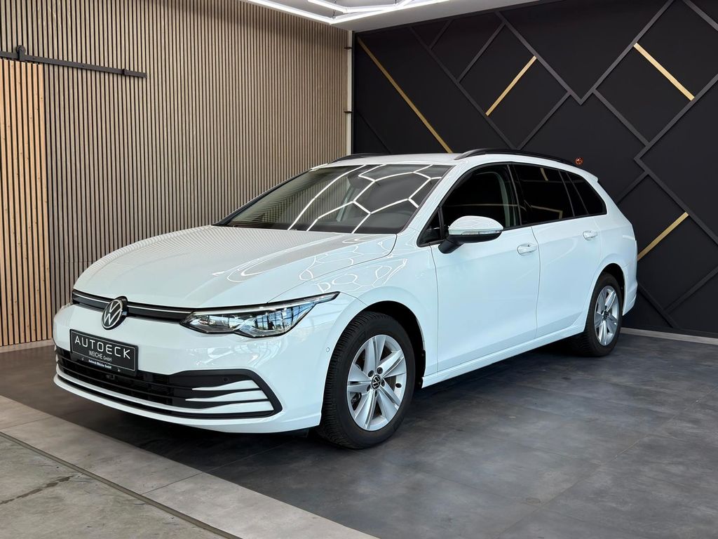 Volkswagen Golf 2022 г. Белый, пробег 48000 км