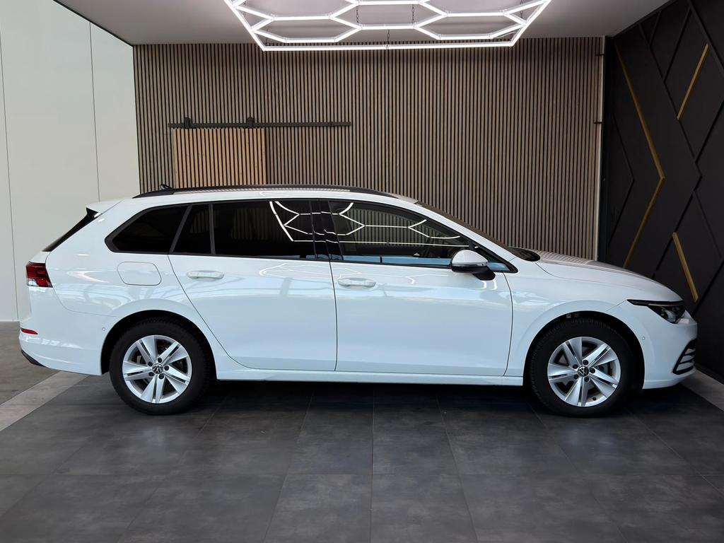 Volkswagen Golf 2022 г. Белый, пробег 48000 км