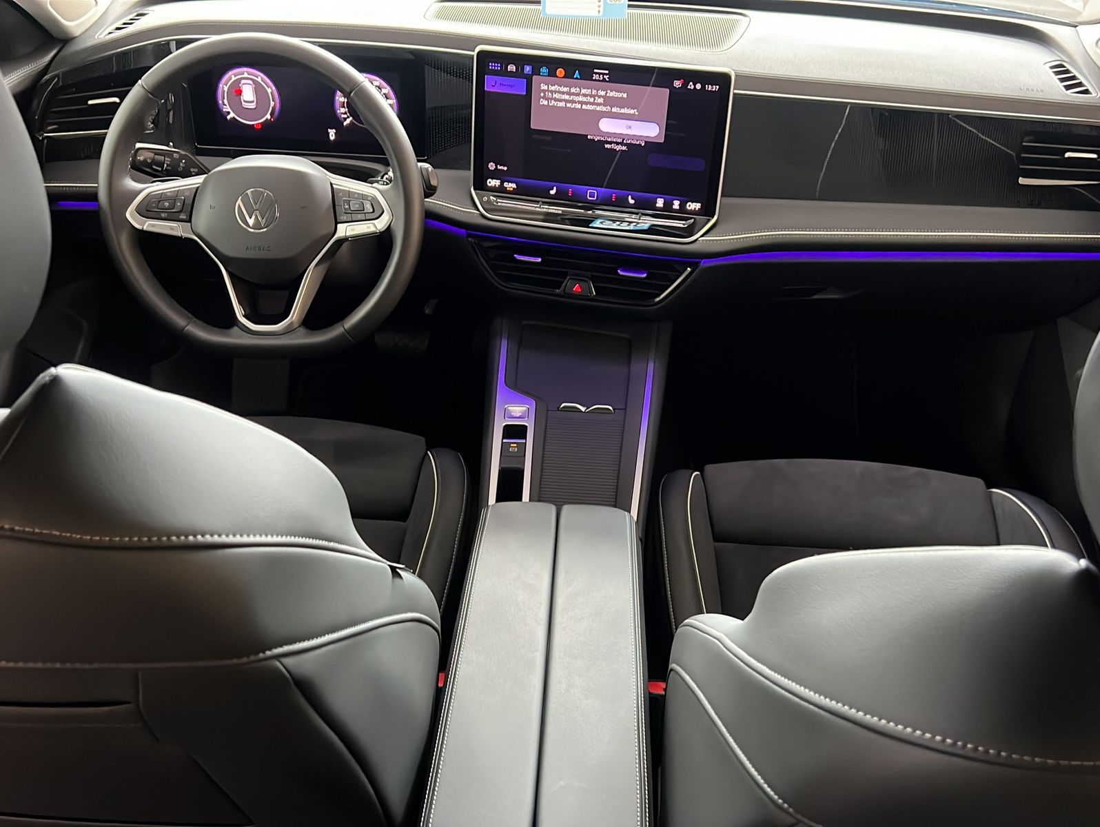 Volkswagen PASSAT VARIANT 2025 г. Чёрный, пробег 16355 км