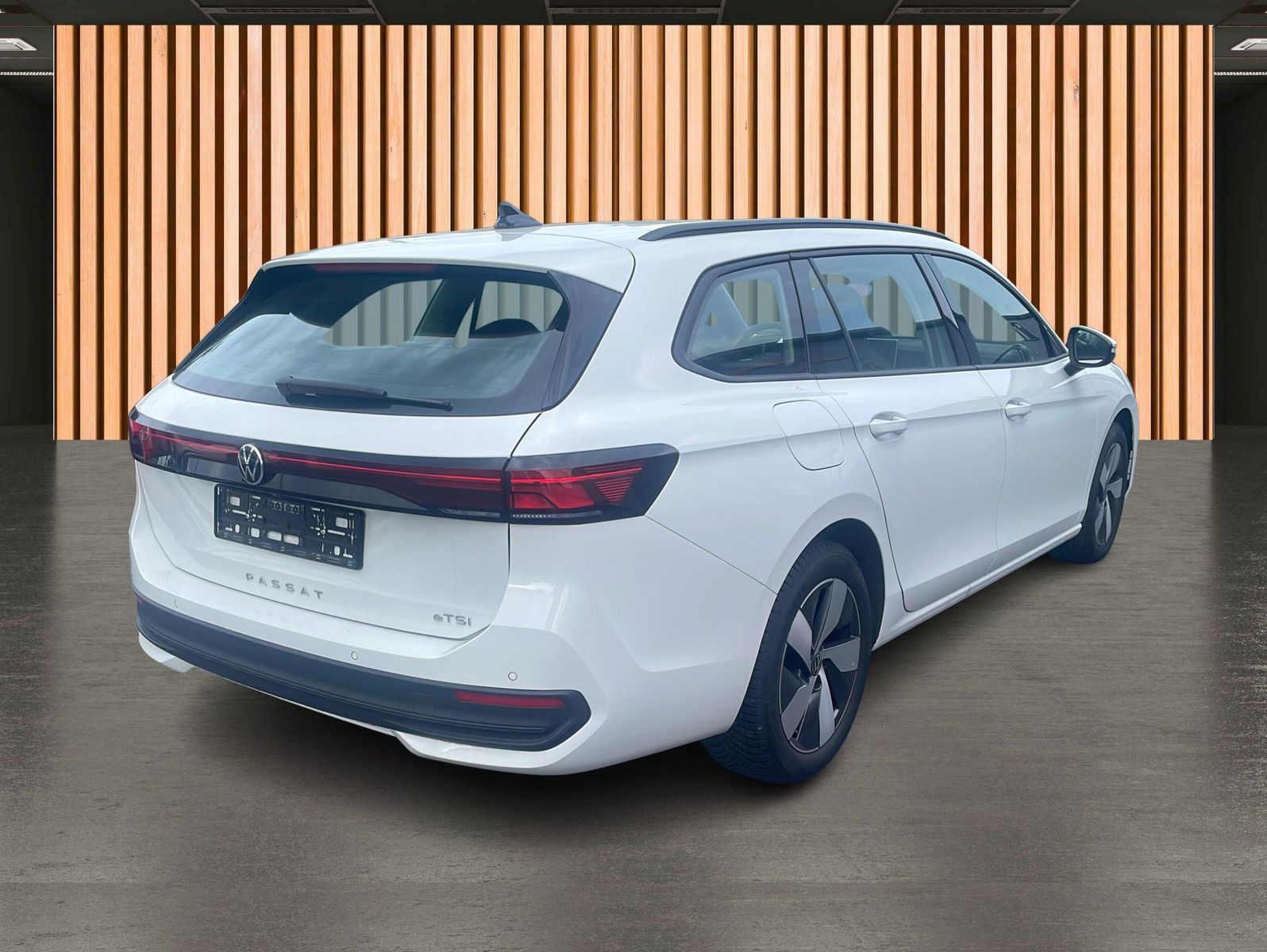 Volkswagen PASSAT VARIANT 2025 г. Белый, пробег 29673 км
