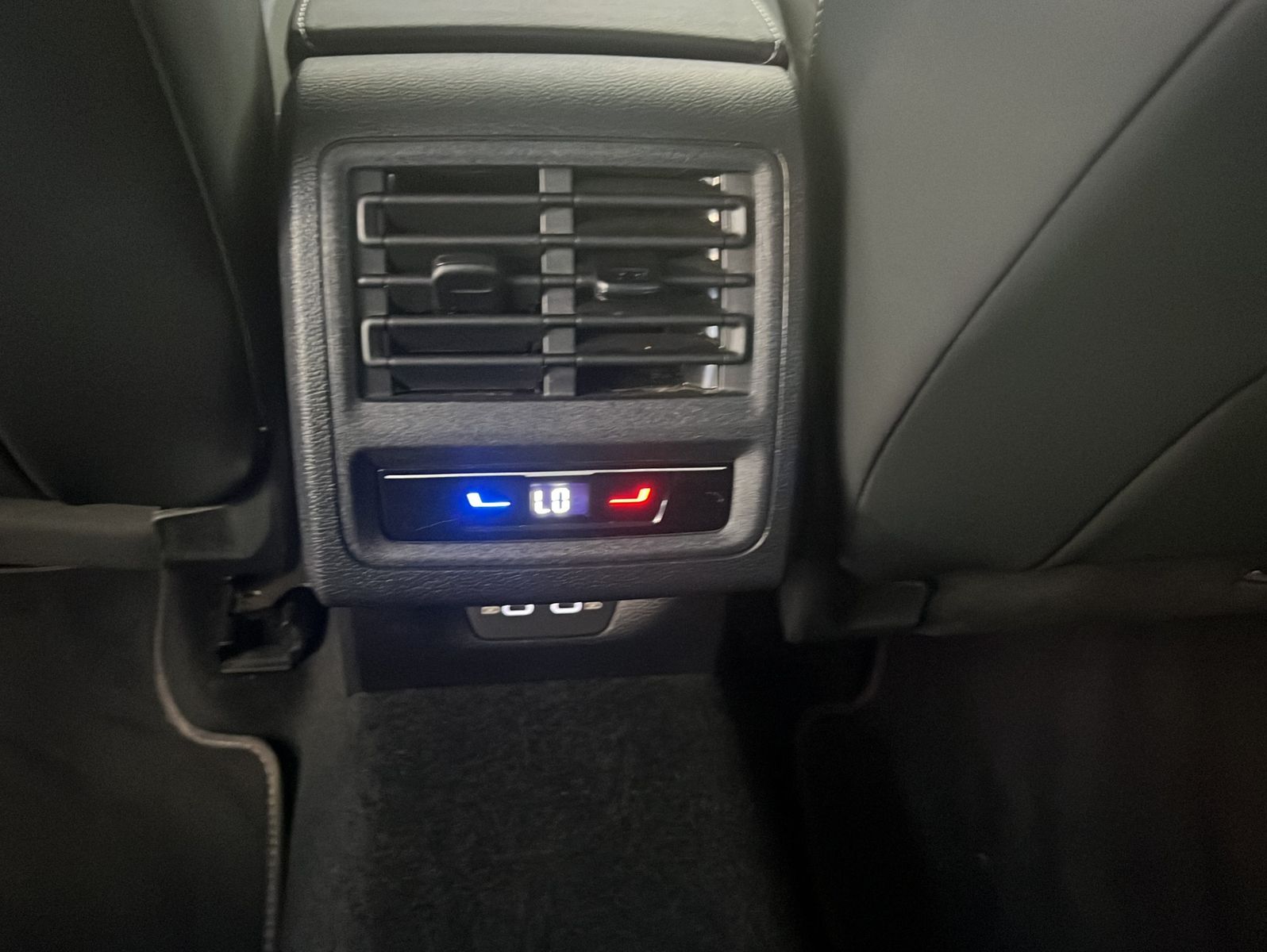 Volkswagen Golf 2025 г. Чёрный, пробег 25809 км