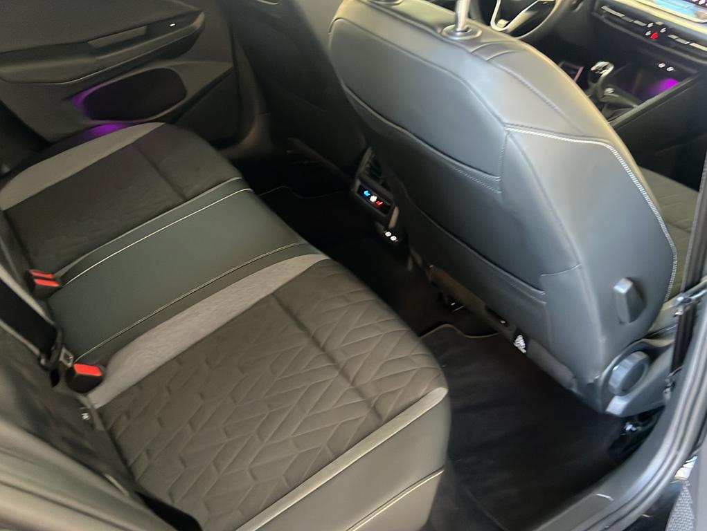 Volkswagen Golf 2025 г. Чёрный, пробег 25809 км