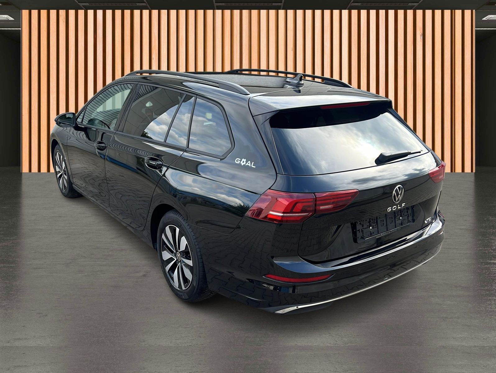 Volkswagen Golf 2025 г. Чёрный, пробег 25250 км