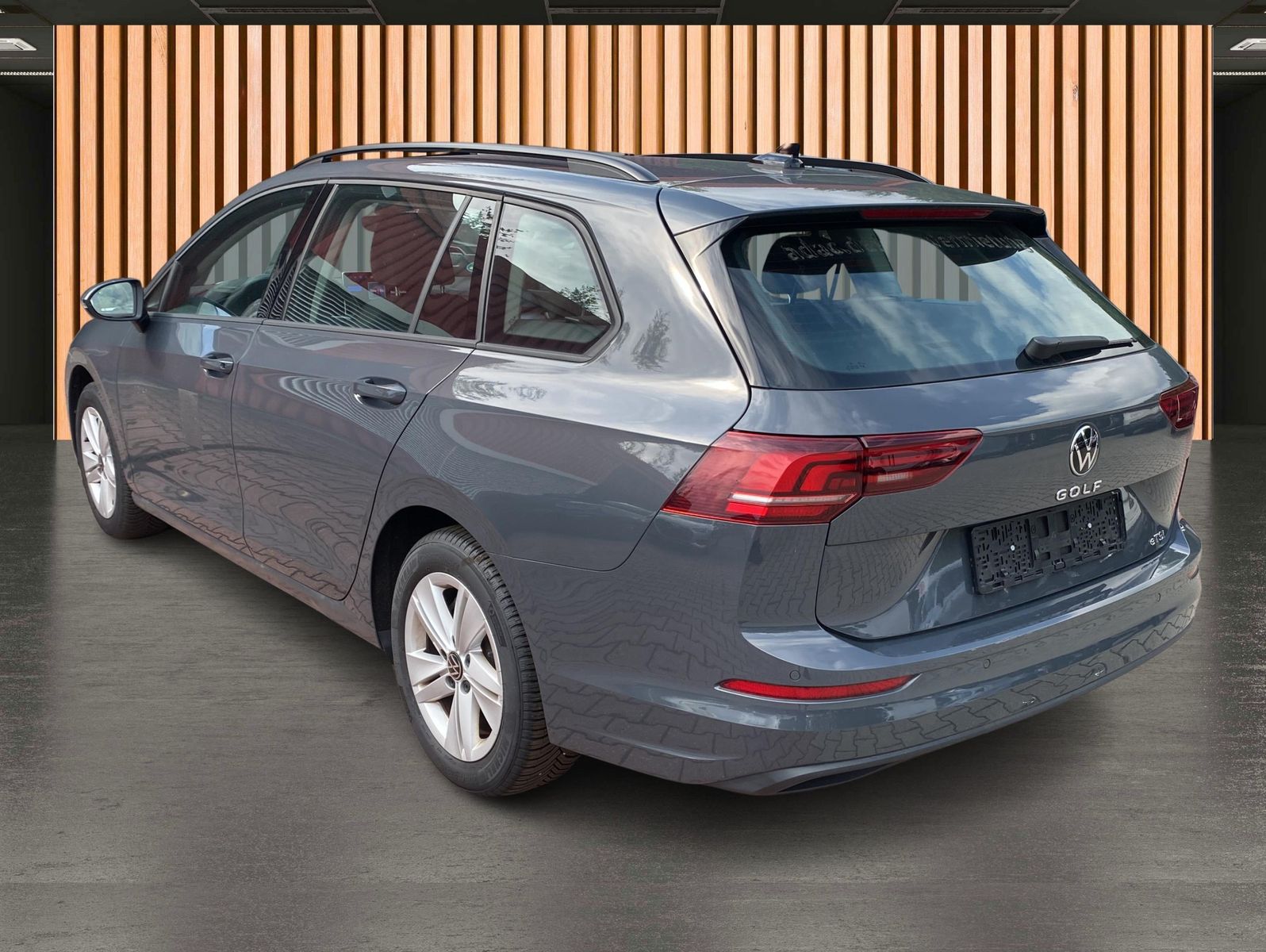 Volkswagen Golf 2025 г. Серый, пробег 28051 км