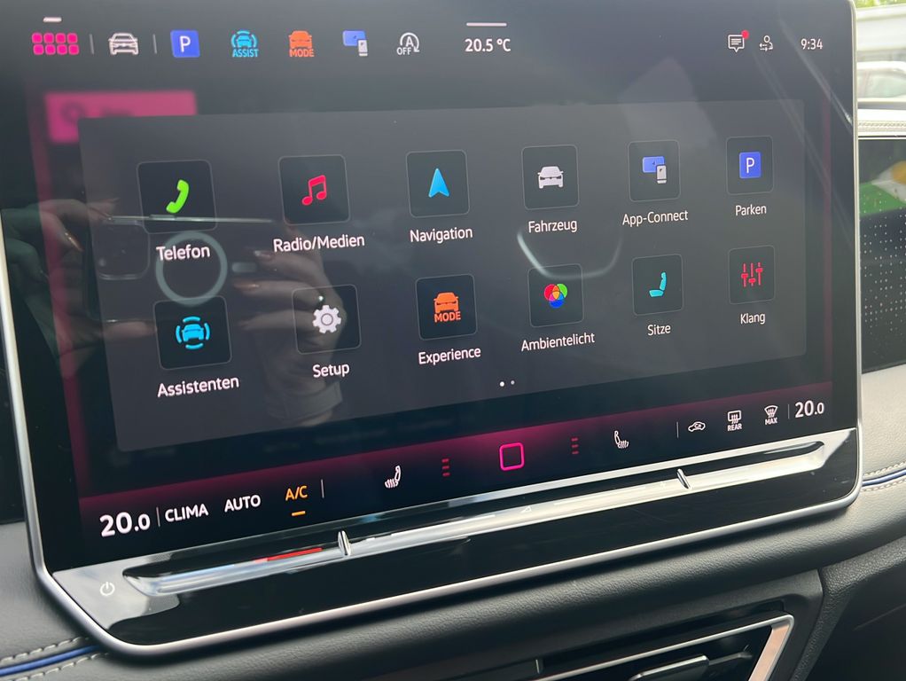 Volkswagen Tiguan 2025 г. Серый, пробег 24500 км