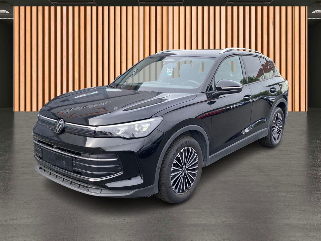 Volkswagen Tiguan 2025 г. Чёрный, пробег 25500 км