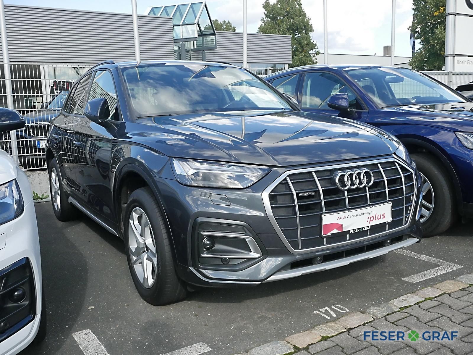 Audi Q5 2023 г. Серый, пробег 56300 км