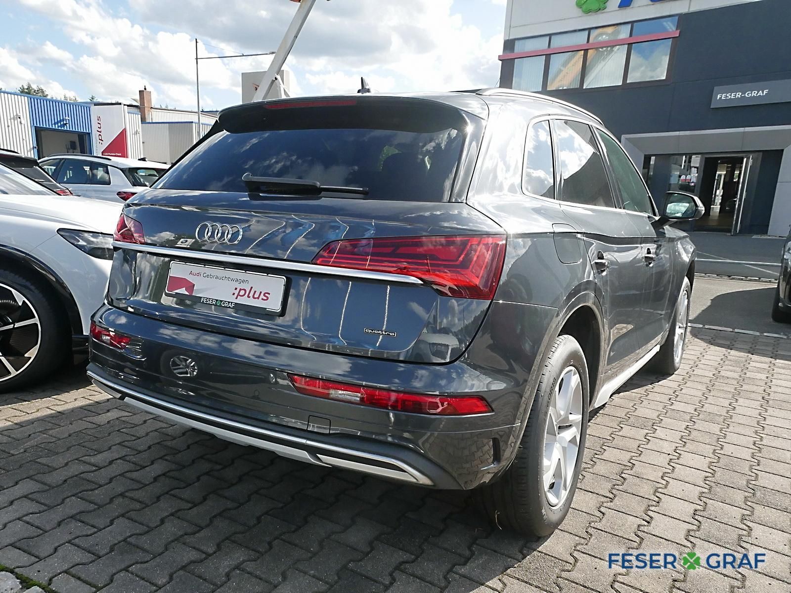 Audi Q5 2023 г. Серый, пробег 56300 км