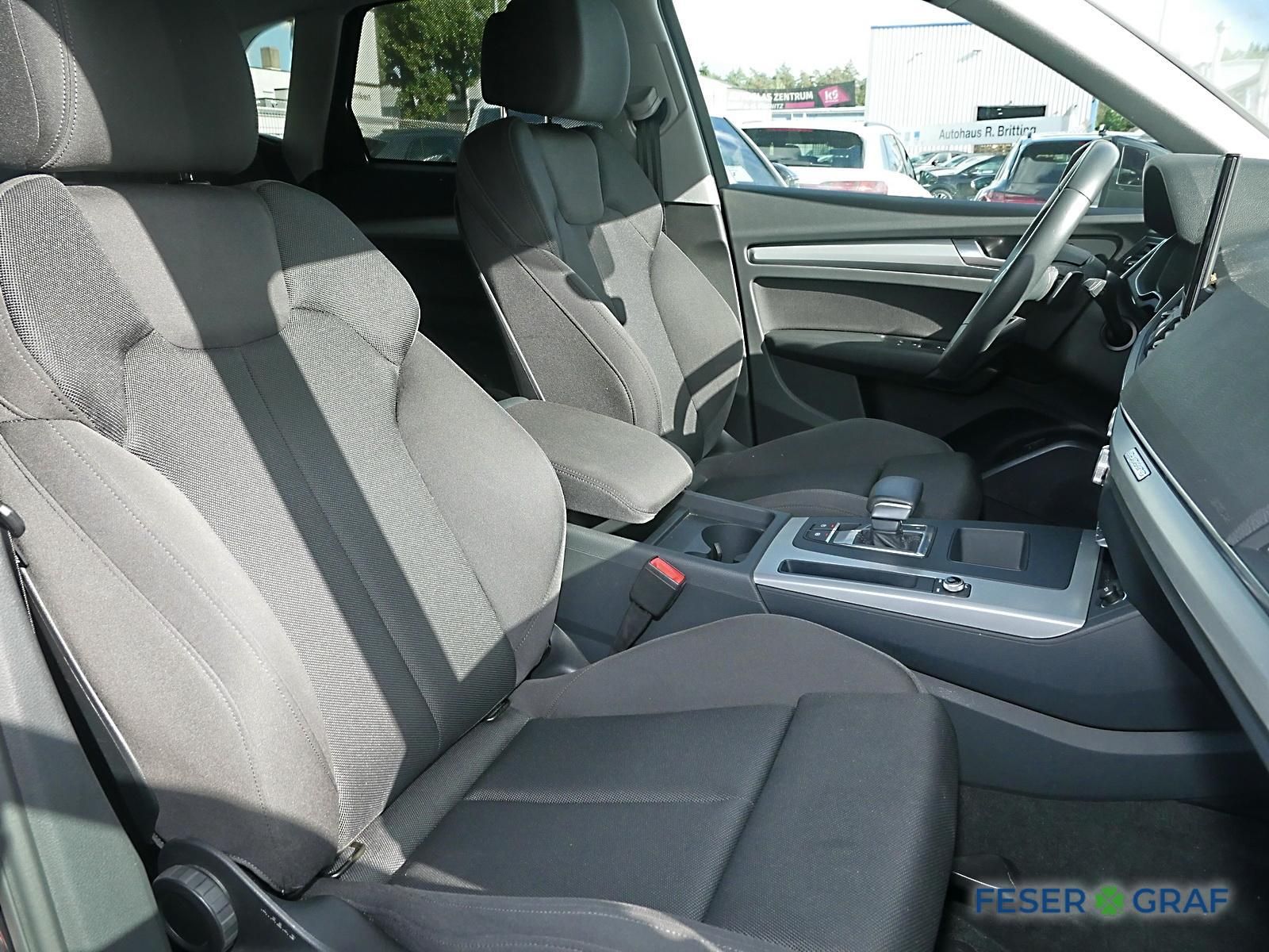 Audi Q5 2023 г. Серый, пробег 56300 км