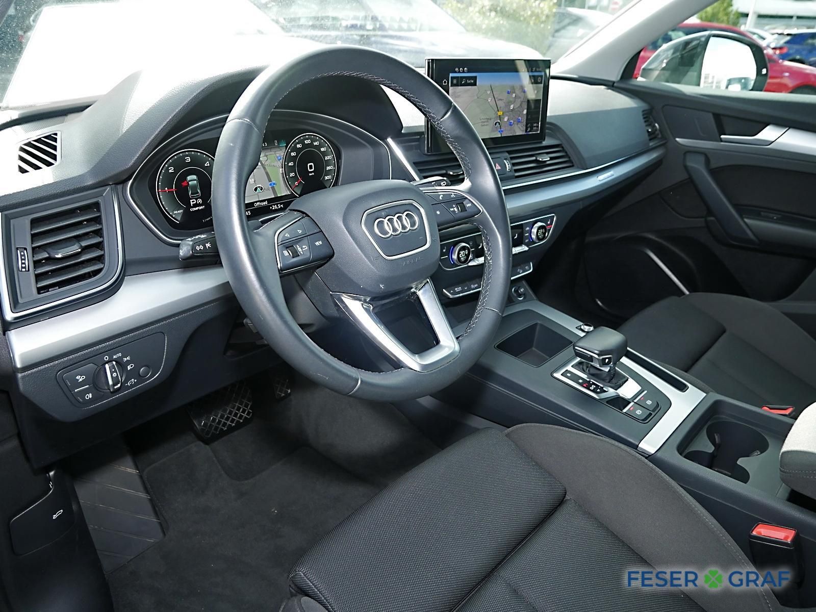 Audi Q5 2023 г. Серый, пробег 56300 км
