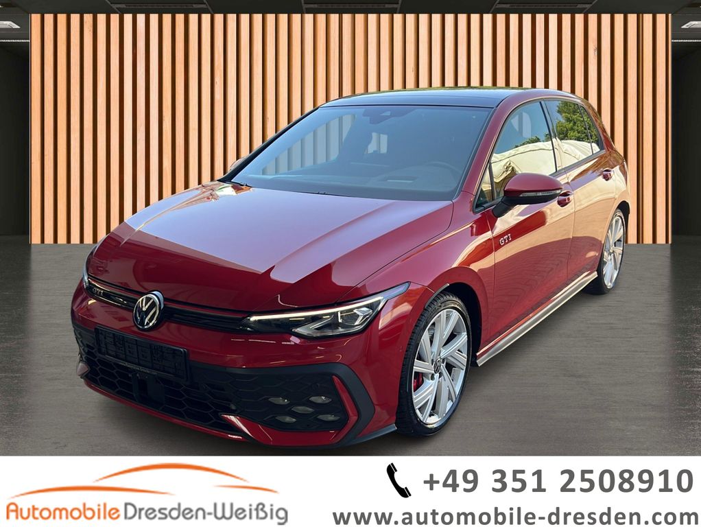 Volkswagen Golf 2024 г. Красный, пробег 19005 км