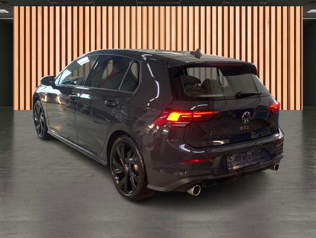 Volkswagen Golf 2024 г. Серый, пробег 8850 км