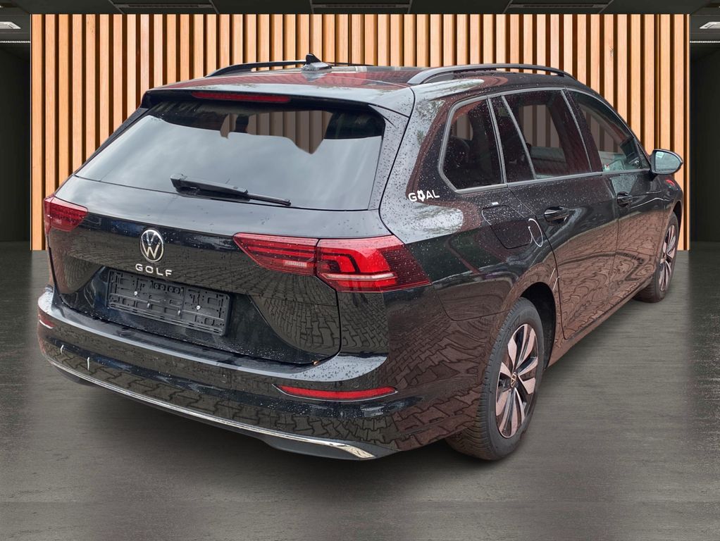 Volkswagen Golf 2025 г. Красный, пробег 21688 км