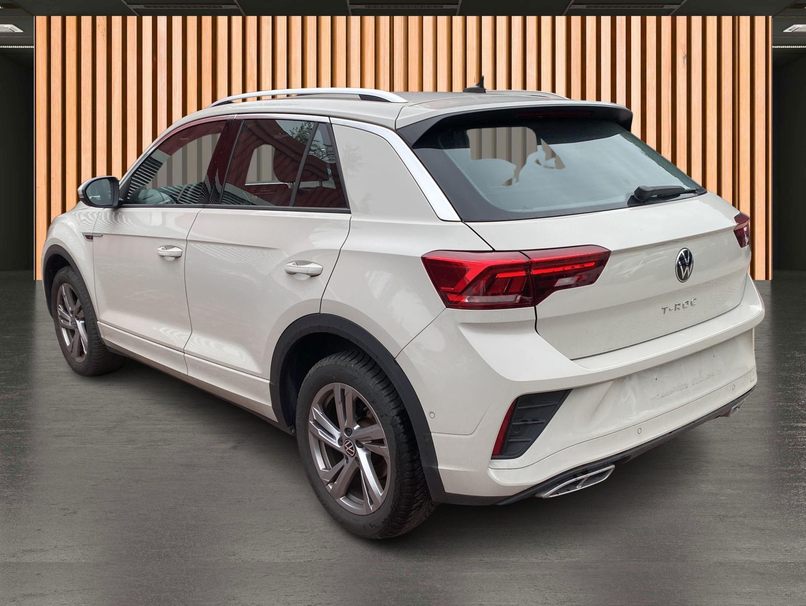 Volkswagen T-Roc 2024 г. Серый, пробег 21965 км