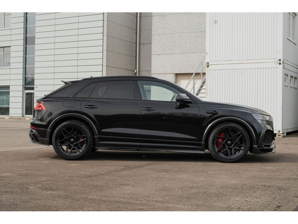 Audi RSQ8 2023 г. Чёрный, пробег 42000 км