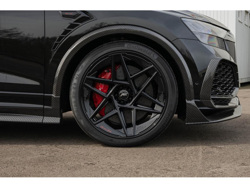 Audi RSQ8 2023 г. Чёрный, пробег 42000 км