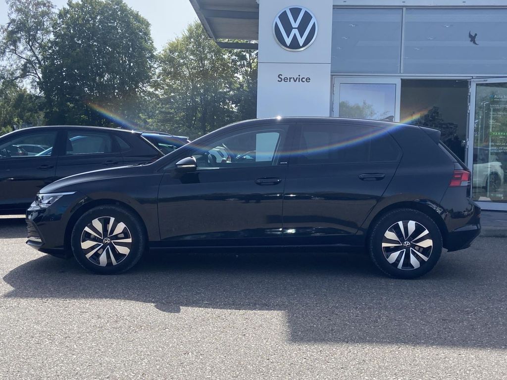 Volkswagen Golf 2023 г. Чёрный, пробег 28015 км