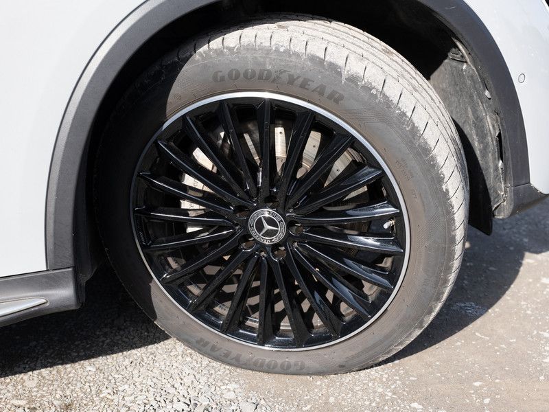 Mercedes-Benz GLC 300 2025 г. Серый, пробег 29014 км