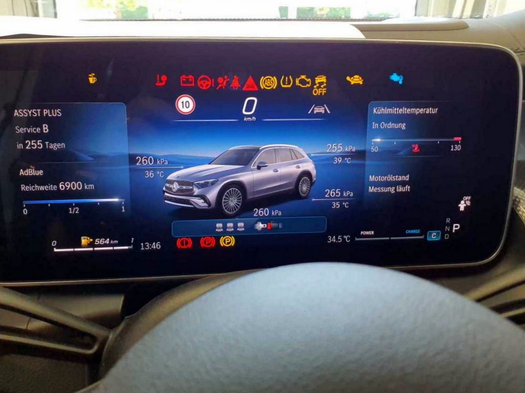 Mercedes-Benz GLC 450 2025 г. Серебристый, пробег 10234 км