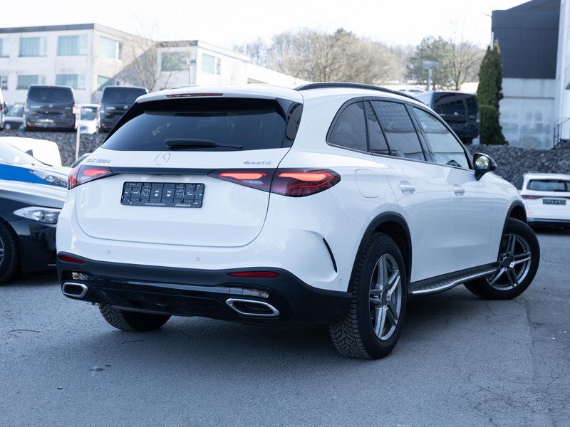 Mercedes-Benz GLC 300 2025 г. Белый, пробег 4218 км