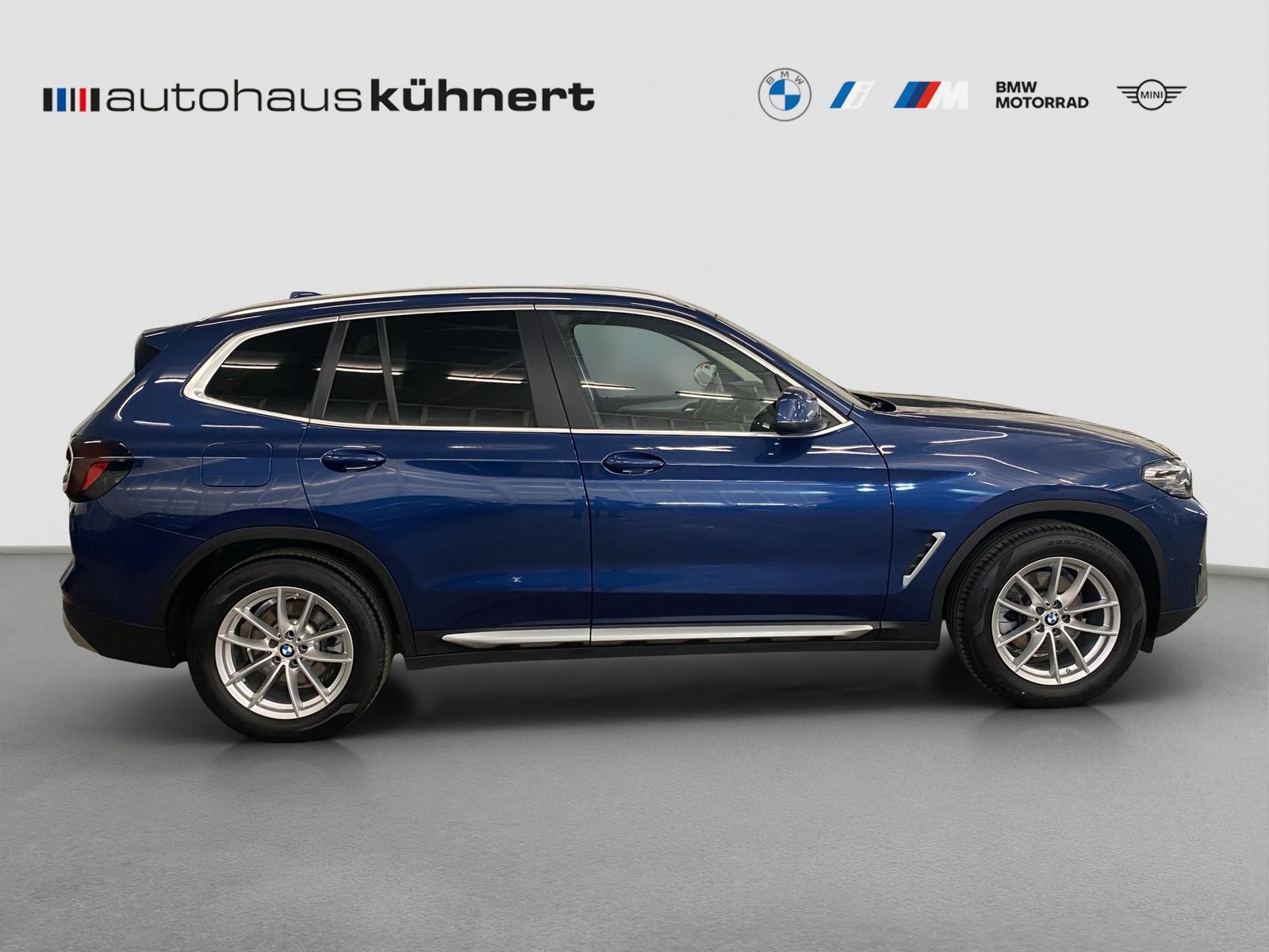 BMW X3 2023 г. Синий, пробег 49998 км