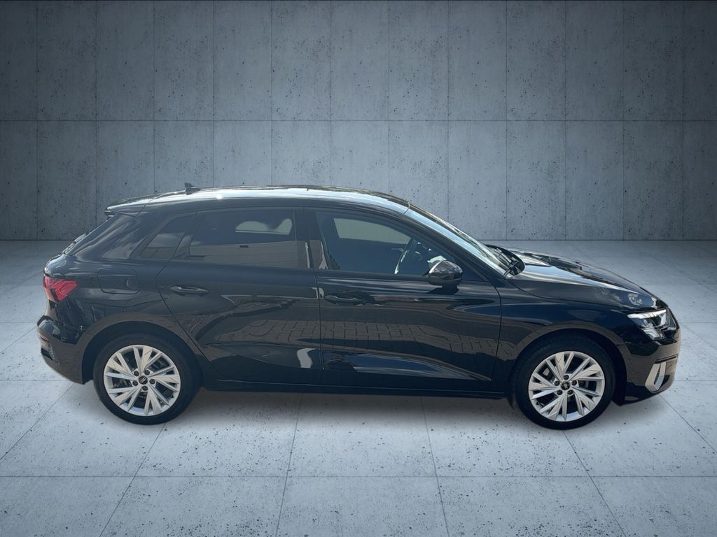 Audi A3 2023 г. Чёрный, пробег 48150 км