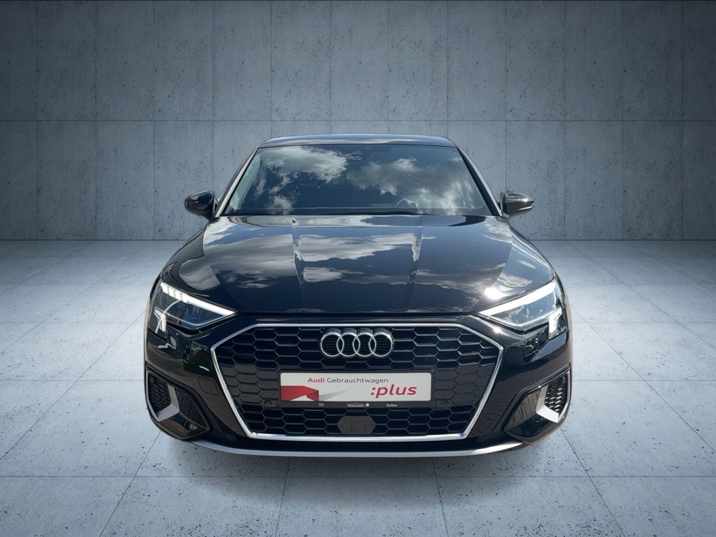 Audi A3 2023 г. Чёрный, пробег 48150 км
