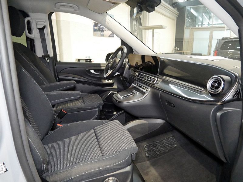 Mercedes-Benz V 300 2024 г. Серый, пробег 32545 км