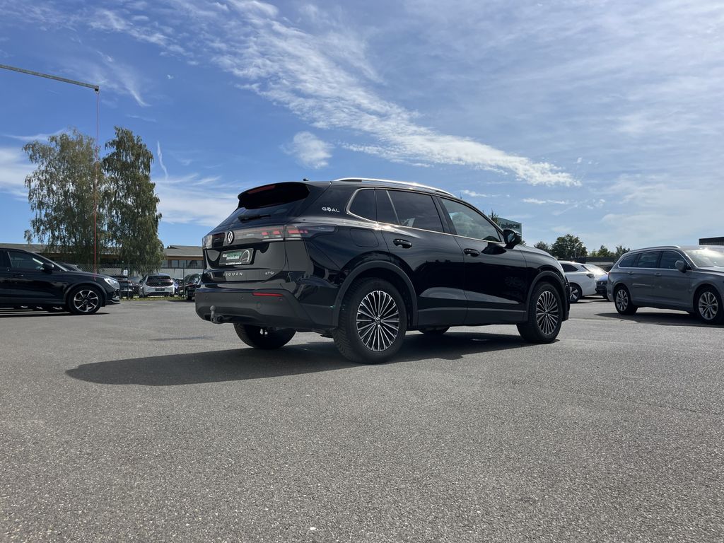 Volkswagen Tiguan 2025 г. Чёрный, пробег 21162 км
