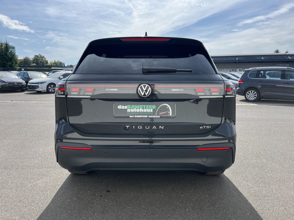 Volkswagen Tiguan 2025 г. Чёрный, пробег 21162 км