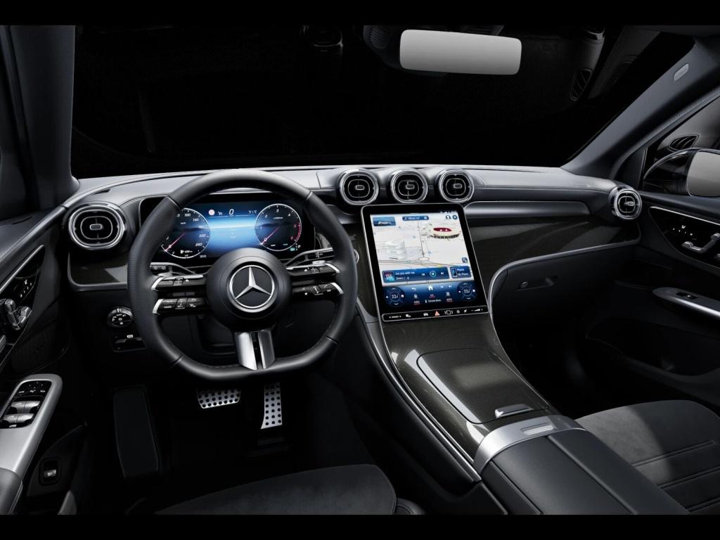 Mercedes-Benz GLC 300 2025 г. Серебристый, пробег 6297 км