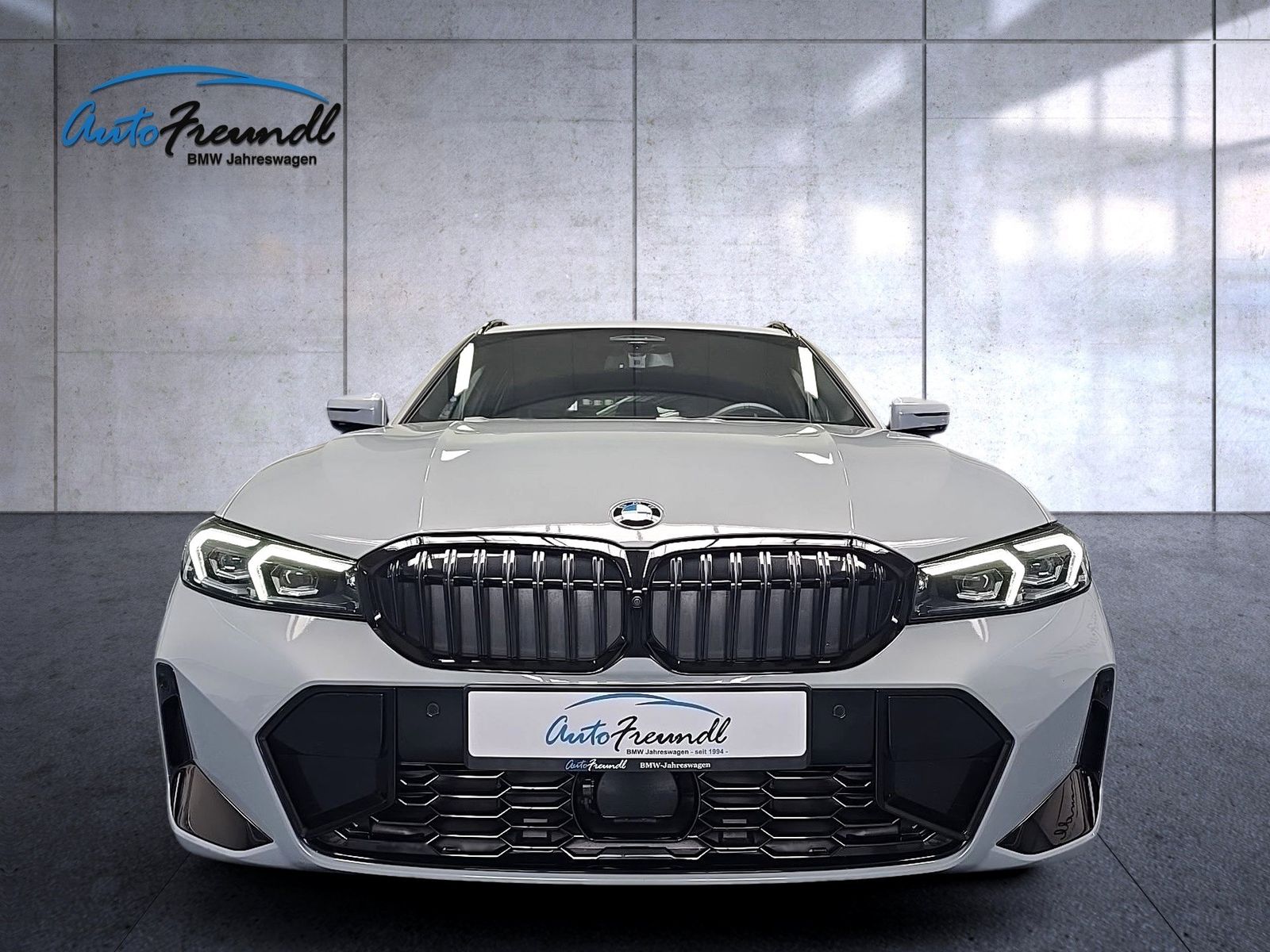 BMW 320 2025 г. Серый, пробег 29000 км