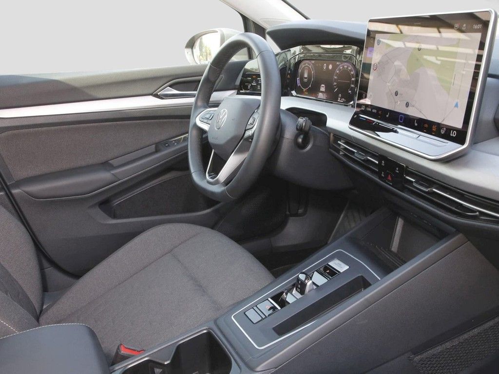 Volkswagen Golf 2025 г. Серый, пробег 27490 км