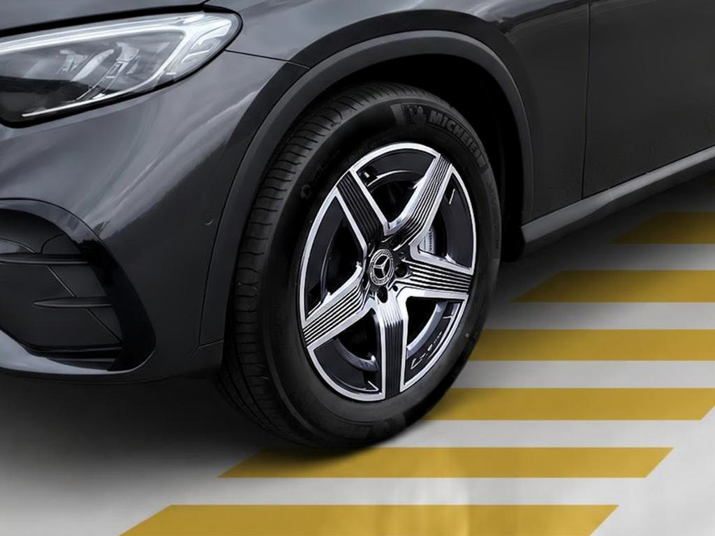 Mercedes-Benz GLC 300 2025 г. Серый, пробег 10325 км