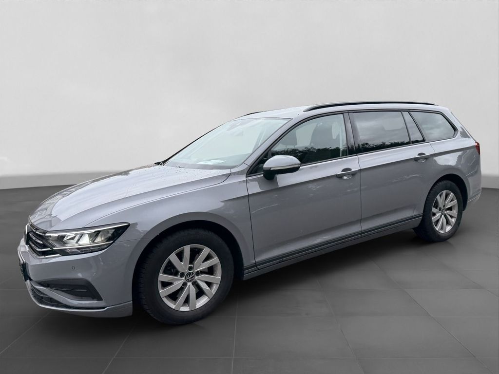 Volkswagen PASSAT VARIANT 2023 г. Серый, пробег 51851 км