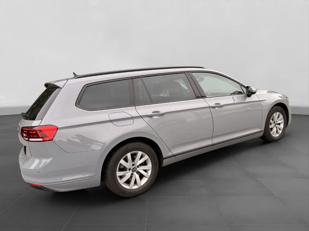 Volkswagen PASSAT VARIANT 2023 г. Серый, пробег 51851 км