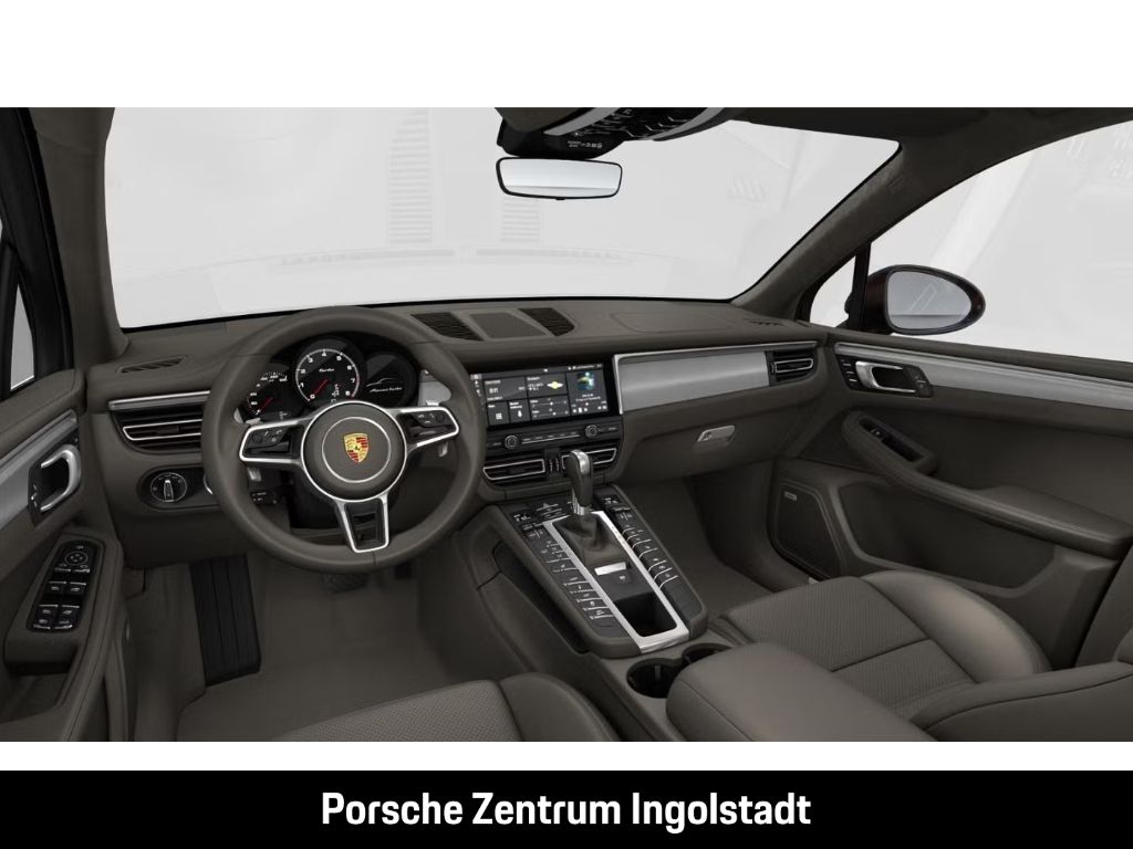 Porsche Macan 2021 г. Коричневый, пробег 49800 км