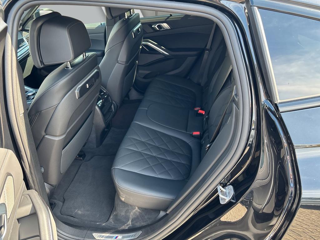 BMW X6 2025 г. Чёрный, пробег 26489 км