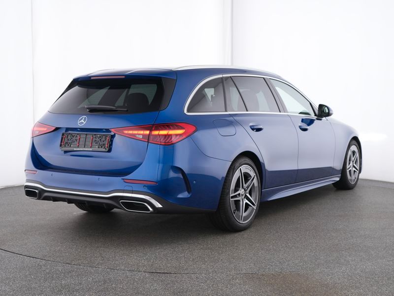 Mercedes-Benz C 300 2025 г. Синий, пробег 18876 км