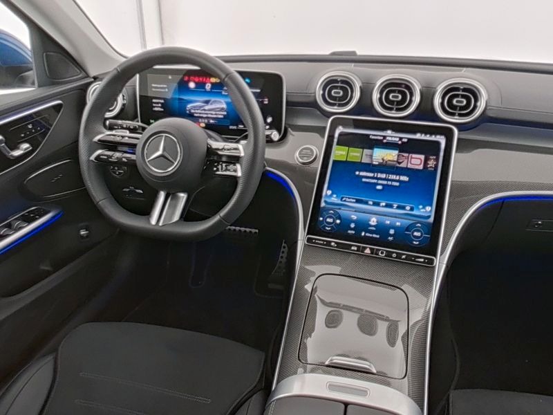Mercedes-Benz C 300 2025 г. Синий, пробег 18876 км
