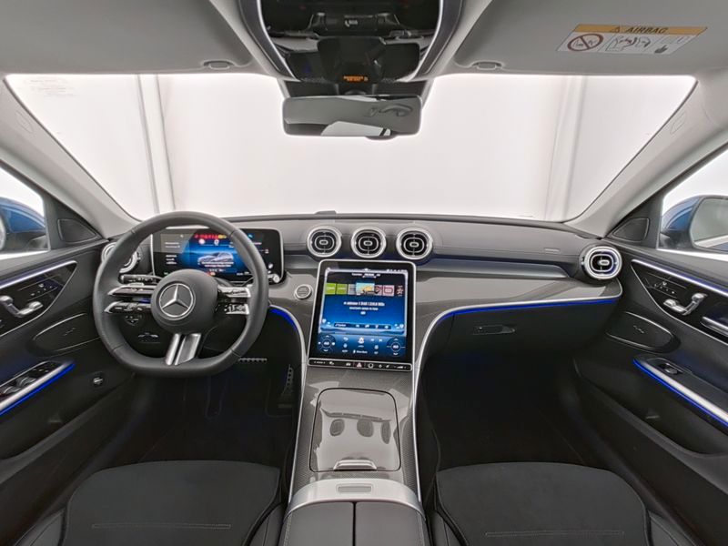 Mercedes-Benz C 300 2025 г. Синий, пробег 18876 км
