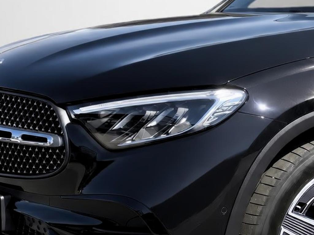 Mercedes-Benz GLC 300 2025 г. Чёрный, пробег 6923 км